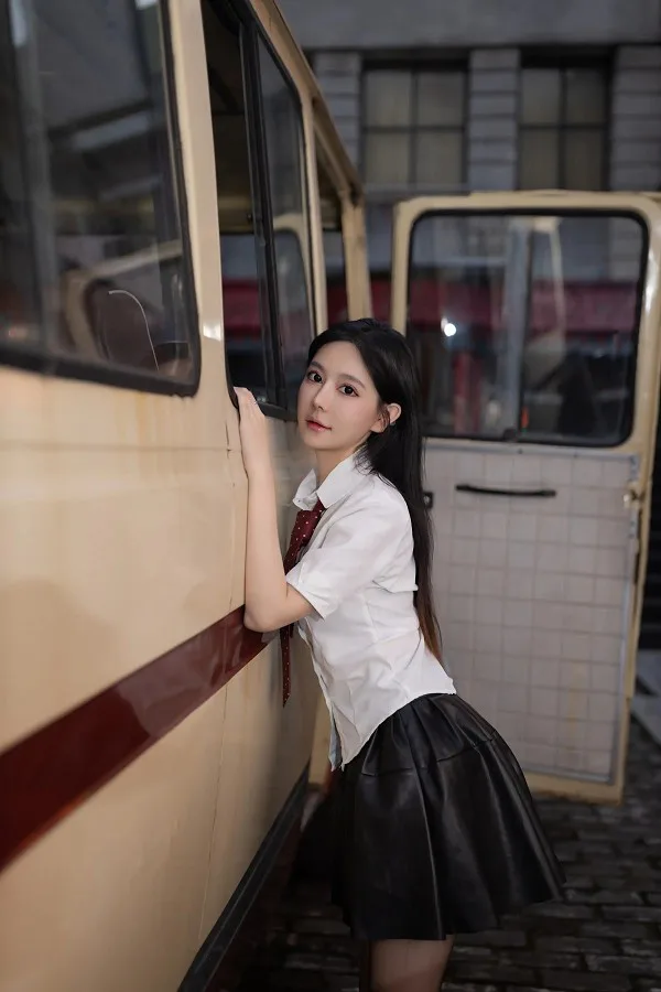 谢小蒽资料,谢小蒽套图,谢小蒽写真,谢小蒽下载
