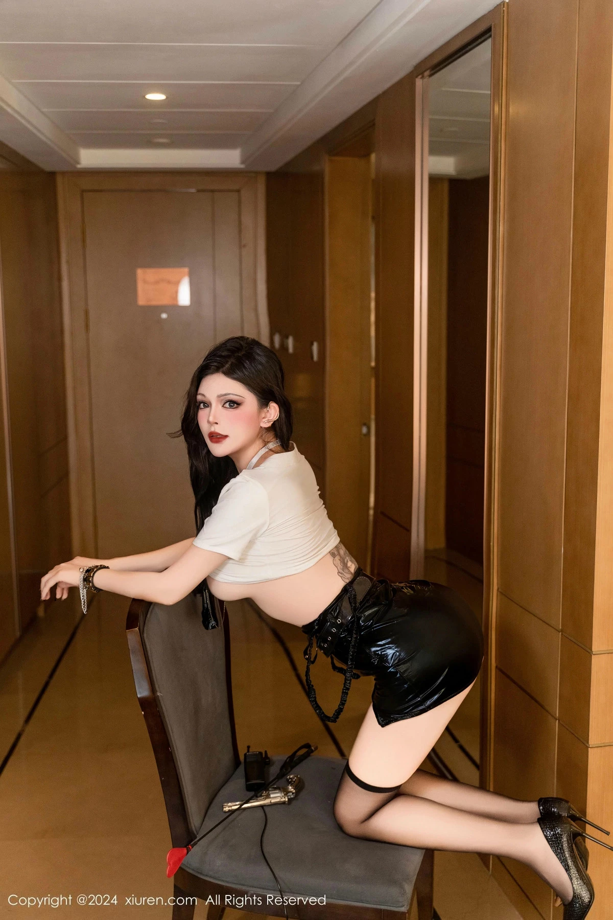 漂亮美女_伊丽莎有点白全集