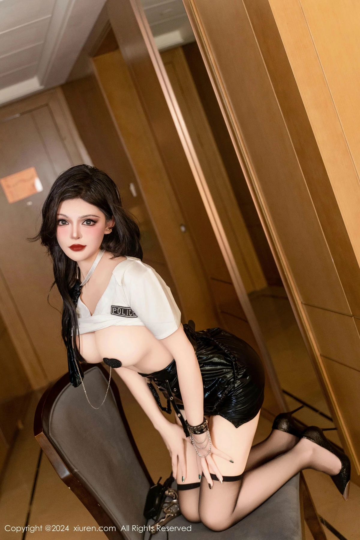 漂亮美女_伊丽莎有点白全集