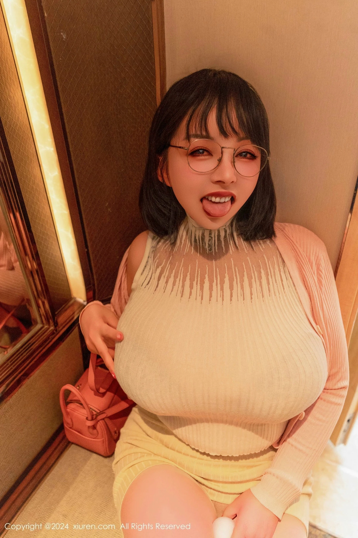 漂亮美女_油田溪溪全集