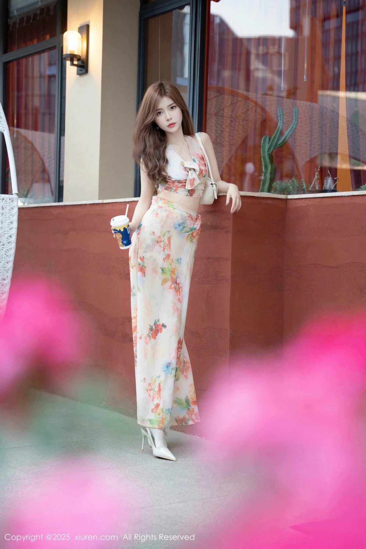 漂亮美女_拍黄瓜全集