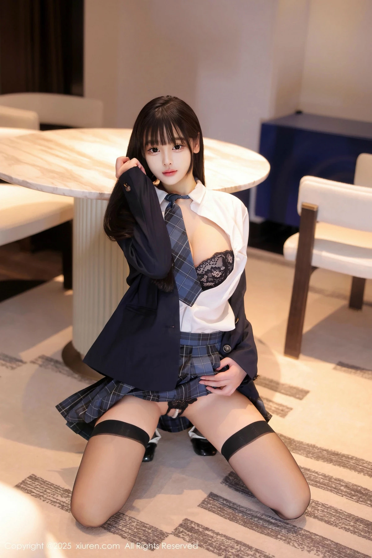 漂亮美女_余安安全集