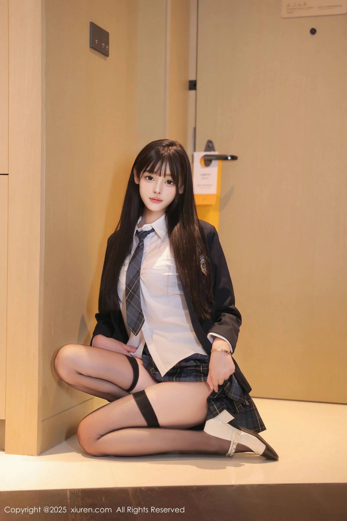 漂亮美女_余安安全集